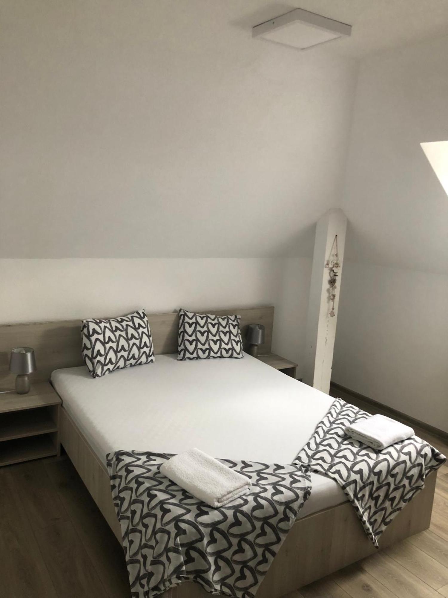 Vila Nona Apartment Sibiu Bagian luar foto