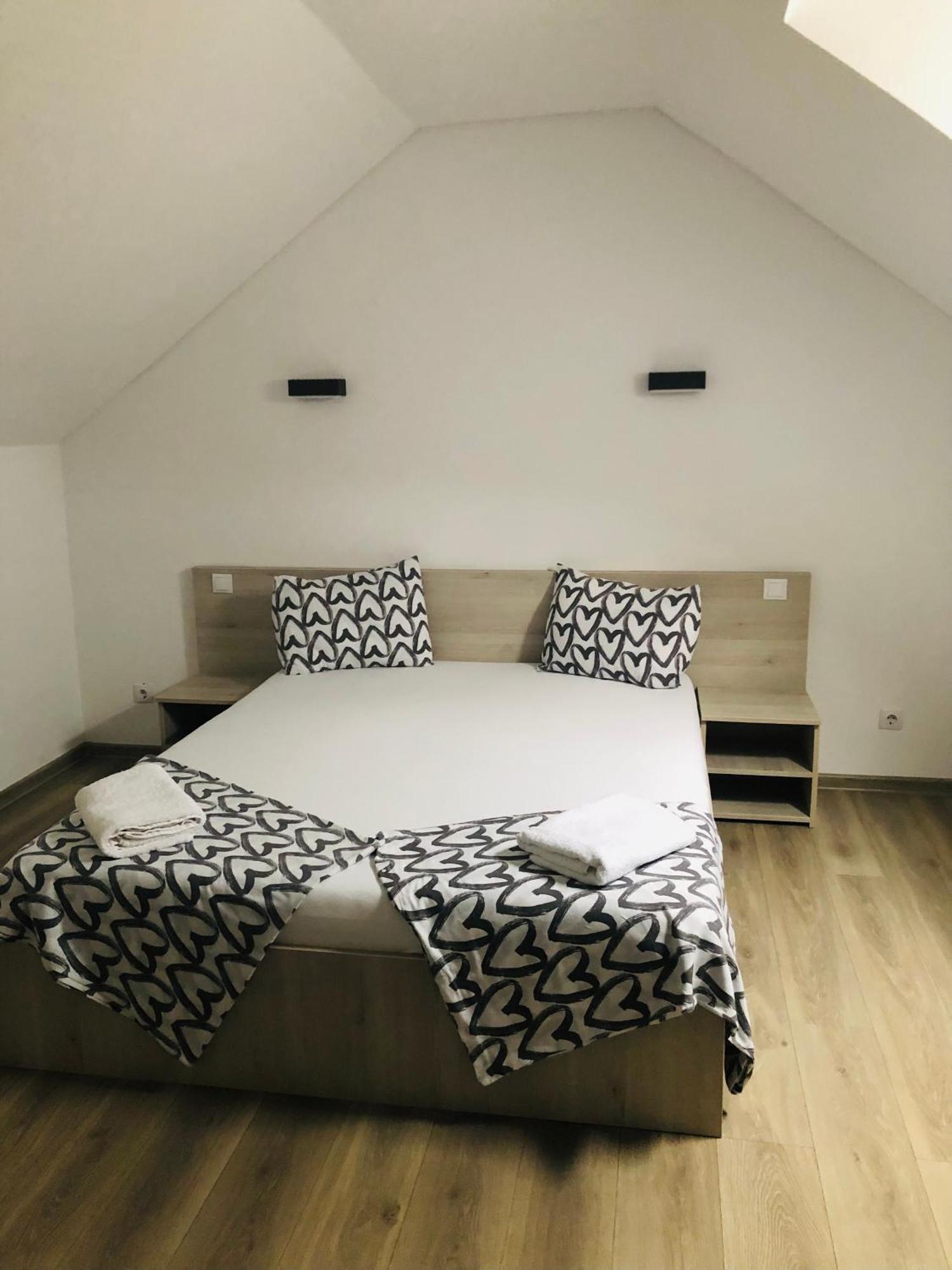 Vila Nona Apartment Sibiu Bagian luar foto