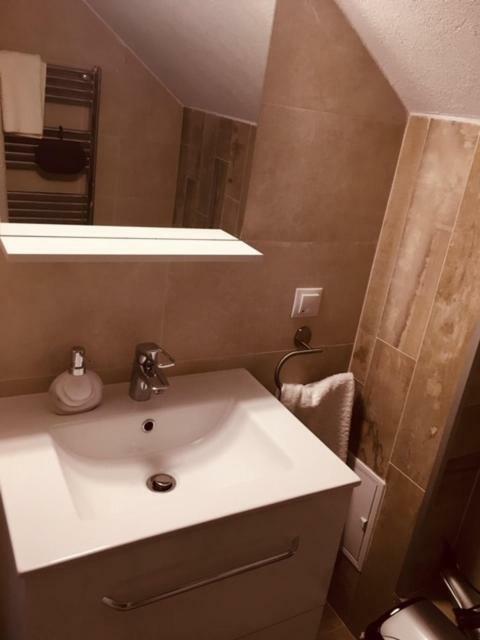 Vila Nona Apartment Sibiu Bagian luar foto